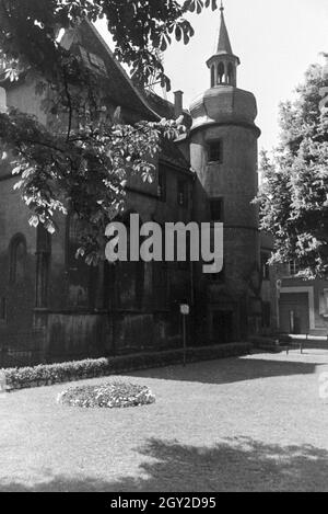 Ein Ausflug nach Neustadt an der Weinstrasse, Deutsches Reich 1930er Jahre. Una escursione a Neustadt an der Weinstrasse; Germania 1930s. Foto Stock