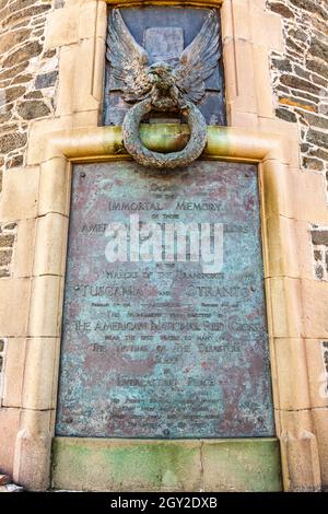 Targa dedica sul monumento americano Islay Scozia Foto Stock