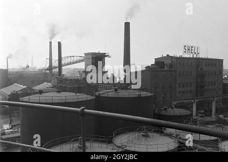 Blick auf die Shell AG DI AMBURGO, Deutschland 1930er Jahre. Vista della Deutsche Shell AG a Amburgo, Germania 1930s. Foto Stock