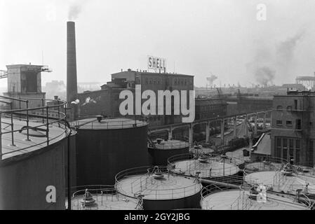 Blick auf die Shell AG DI AMBURGO, Deutschland 1930er Jahre. Vista della Deutsche Shell AG a Amburgo, Germania 1930s. Foto Stock