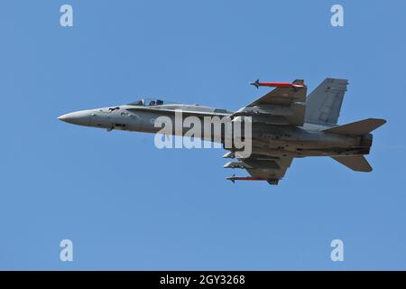 L'Air Force finlandese McDonnell Douglas Boeing F18 Hornet Jet Fighter al RIAT Fairford Foto Stock