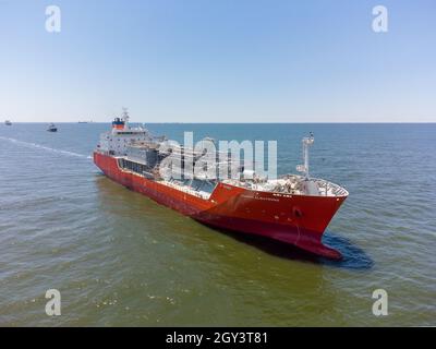 HOUSTON, STATI UNITI - 05 maggio 2021: Vettore LPG Happy Albatross ancorato a Fairway Anchorage al porto di Houston. Petroliera a gas ''Happy Albatross '' Foto Stock