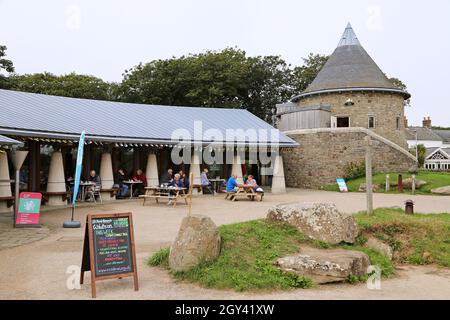 Oriel y Parc Visitor Centre cafe, High Street, St Davids, Pembrokeshire, Galles, Regno Unito, Regno Unito, Europa Foto Stock