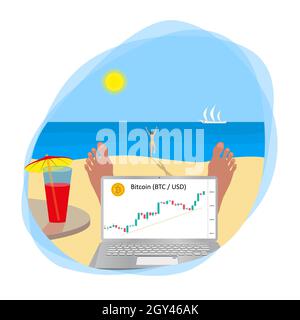 Un commerciante si sta rilassando sulla spiaggia e guardando l'aumento del prezzo del bitcoin su un grafico su uno schermo del laptop. Cocktail con un ombrello sul tavolo. Foto Stock