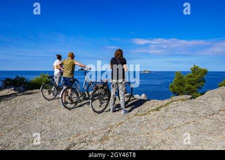 Biciclette a Rovigno, Istria, Croazia, Mare Adriatico, Europa Foto Stock