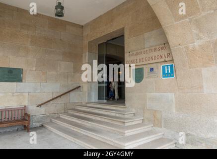 Ingresso albergo di lusso Parador di Baiona all'interno del Castello di Monterreal, Galizia, Spagna. Foto Stock