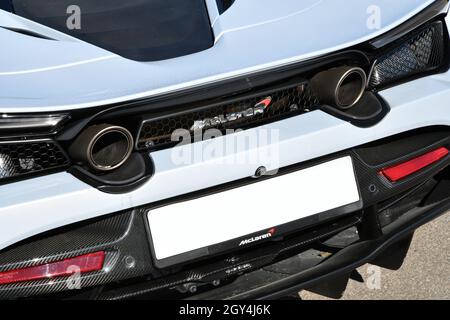 Circuito del Mugello, Italia - 23 settembre 2021: Particolare di una McLaren 720s nel paddock del circuito del Mugello. Italia Foto Stock