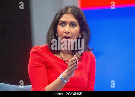 Suella Braverman, avvocato generale per Inghilterra e Galles e avvocato generale per Irlanda del Nord, alla Conferenza del Partito conservatore. Foto Stock