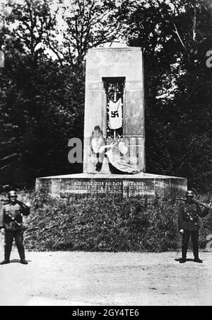 Negoziati d'armistizio tra Francia e Germania a Compiègne: Memoriale all'armistizio del 1918. [traduzione automatizzata] Foto Stock