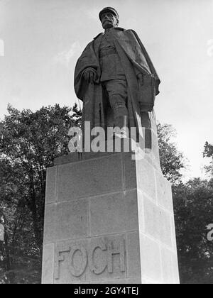 Il monumento al maresciallo Ferdinand Foch, eretto a Compiègne nel 1937 per segnare l'accordo di armistizio dopo la prima guerra mondiale. [traduzione automatizzata] Foto Stock