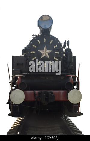 Una veduta di due motori a vapore, uno soffiante di fumo e uno a vapore che  tirano avanti l'altro in un giorno di sole Foto stock - Alamy