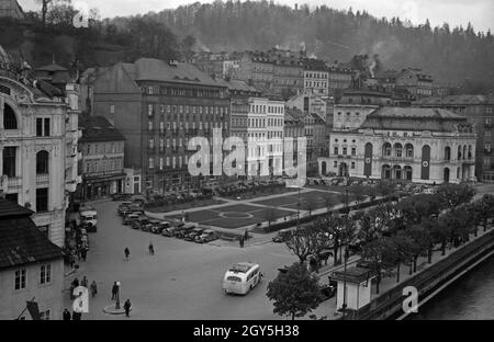 Unterwegs in Karlsbad, hier Hotel Loie und Hopfenstock, 1930 Jahre. A Karlsbad, anni trenta. Foto Stock