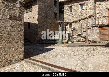 08.04.2021 Brè Paese in Ticino, Svizzera. Vicolo Foto Stock