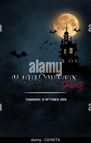 Concetto di Halloween con luna, stella, castello e pipistrello in Fantasy Night su modello poster. Foto Stock