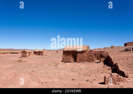 Villaggio Cerrillos vista,Bolivia.altopiano andino.boliviano città rurale Foto Stock