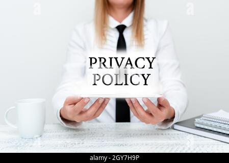 Didascalia di testo Presentazione Informativa sulla privacy, Word for Documentation riguardante la gestione del cliente s è data Intern Avvio Di un nuovo job Post, Studen Foto Stock