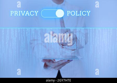 Firma di scrittura a mano Informativa sulla privacy, approccio aziendale la documentazione relativa alla gestione del cliente è la tecnologia aziendale di ispirazione dati c Foto Stock