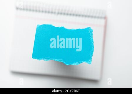 Pensare nuovi concetti di scrittura, rompere attraverso i Writers blocco Foto Stock