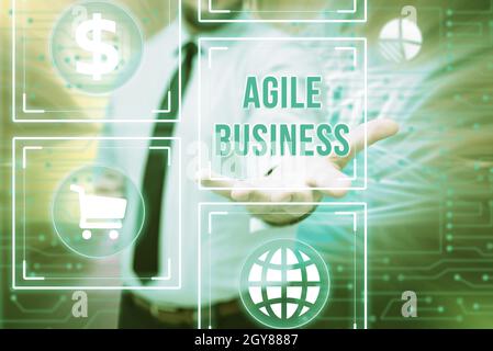 Segno di testo che mostra Agile Business, Word per la capacità di adattarsi rapidamente al mercato s è tendenza Gentelman Uniform Standing Holding nuovo futuristico Foto Stock