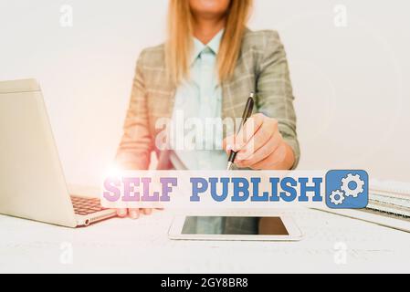 Ispirazione che mostra segno Auto pubblica, Business mostra il lavoro pubblicato indipendentemente e a proprie spese Indie Author Architect Interviewing Client, R Foto Stock