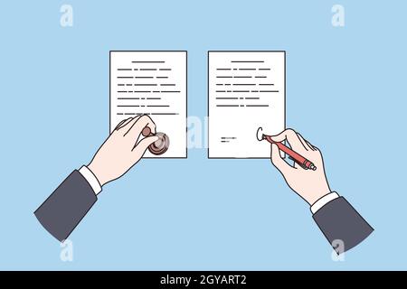 Notarizzazione ufficiale dei documenti concetto. Le mani del notaio che tiene il timbro e che fa la firma sulle carte su sfondo blu isometrico vettore Illustrat Foto Stock