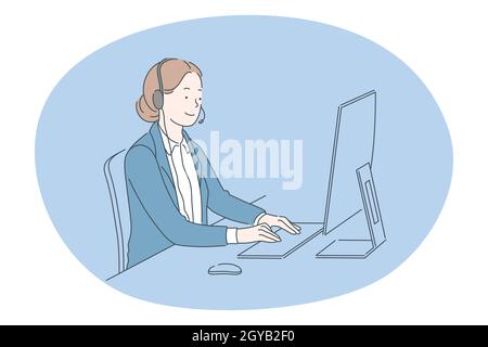 Lavoro, carriera, lavoro in ufficio concetto. Giovane donna, operatore del call center specializzato in cuffie che lavorano con le chiamate online in ufficio. Specialista del lavoro, Foto Stock