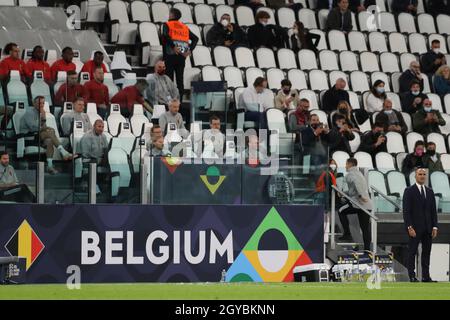 Torino, 7 ottobre 2021. Roberto Martinez Capo allenatore del Belgio si guarda durante la partita della UEFA Nations League allo Stadio Juventus di Torino. Il credito d'immagine dovrebbe essere: Jonathan Moscrop / Sportimage Foto Stock