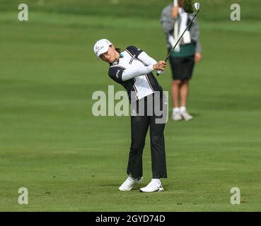 West Caldwell, New Jersey, Stati Uniti. 7 ottobre 2021. Jin Young Ko della Repubblica di Corea durante il primo round della LPGA Cognizant Founders Cup al Mountain Ridge Golf Course a West Caldwell, NJ Mike Langish/Cal Sport Media. Credit: csm/Alamy Live News Foto Stock