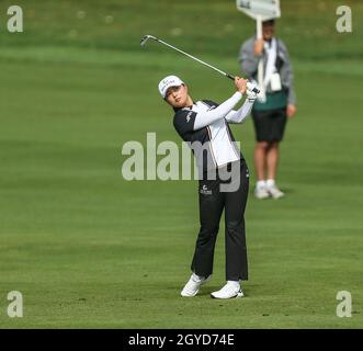 West Caldwell, New Jersey, Stati Uniti. 7 ottobre 2021. Jin Young Ko della Repubblica di Corea durante il primo round della LPGA Cognizant Founders Cup al Mountain Ridge Golf Course a West Caldwell, NJ Mike Langish/Cal Sport Media. Credit: csm/Alamy Live News Foto Stock