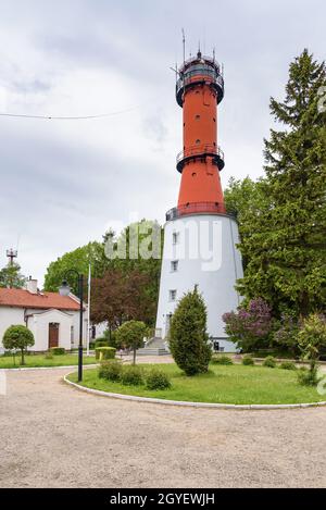 Il vecchio faro attualmente attivo a Capo Rozewie in Polonia Foto Stock