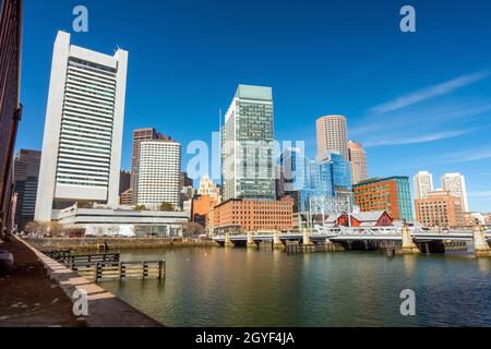 Porto di Boston e quartiere finanziario in Massachusetts. Foto Stock