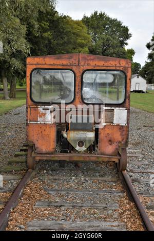 Macchina di manutenzione ferroviaria, costruita da Fairway Railway Motors Inc.. Foto Stock
