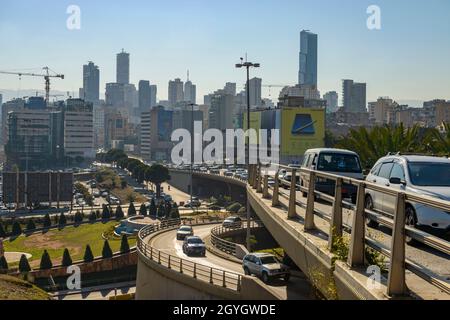 LEBANON, BEIRUT, ZOKAK EL BLAT, G?N?RAL FOUAD CH?HAB AVENUE, 51M HIGHWAY, INTERSCAMBIO AUTOSTRADALE NEL CENTRO DI BEIRUT Foto Stock