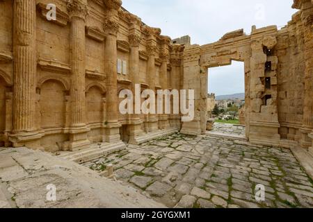 LIBANO, BAALBEK-HERMEL, ANTICA CITTÀ DI BAALBEK ANTICA ELIO DEI ROMANI PATRIMONIO DELL'UMANITÀ DALL'UNESCO, TEMPIO DI BACCO Foto Stock