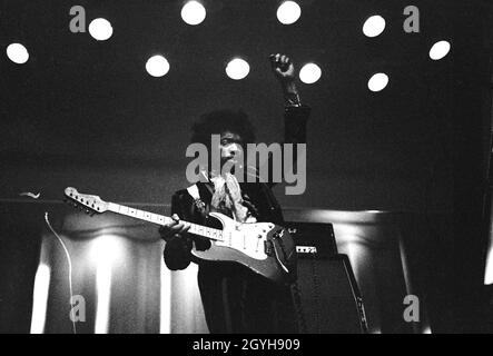 Jimi Hendrix 1967 a Helsinki, Culture House. Foto di Hannu Lindroos / Lehtikuva Foto Stock