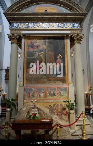 Europa, Italia, Toscana, Arezzo. Bibbiena, Casentino, Saantuario di Santa Maria del Sasso, monumento rinascimentale Foto Stock