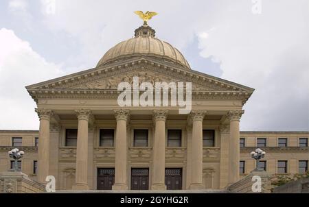 all'esterno dell'edificio del campidoglio di jackson mississippi Foto Stock