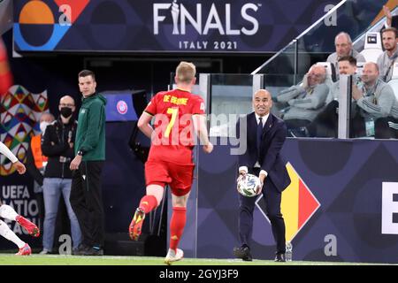 Roberto Martinez, allenatore del Belgio, gestures durante la semifinale della UEFA Nations League tra Belgio e Francia al Juventus Stadium il 7 ottobre 2021 a Torino. Foto Stock