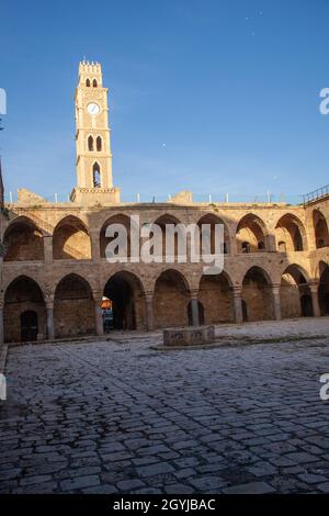 Khan al-Umdan Caravanserai delle colonne' o 'Locanda delle colonne' situato nella Città Vecchia di Acre Foto Stock