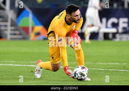 Hugo Lloris di Francia in azione durante la semifinale di calcio della UEFA Nations League tra Belgio e Francia allo stadio Juventus di Torino (Italia), 7 ottobre 2021. Foto Andrea Staccioli / Insidefoto Foto Stock