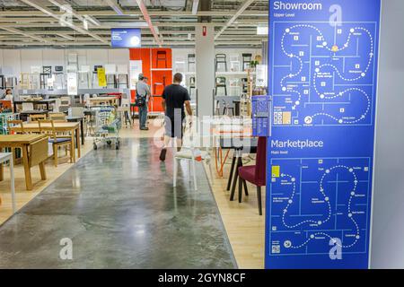 Miami Florida,IKEA Home Furnishings,Interior Inside display vendita piantina mappa grande box store Foto Stock