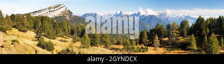 Vista panoramica dalle Alpi Dolomiti, Italia Foto Stock