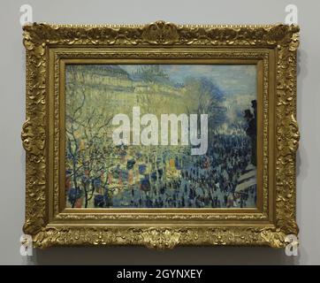 Pittura "Boulevard des Capucines" del pittore impressionista francese Claude Monet (1873) in mostra alla mostra "icone d'arte moderna della collezione Morozov" della Fondazione Louis Vuitton di Parigi, Francia. La mostra si svolge fino al 22 febbraio 2022. Foto Stock