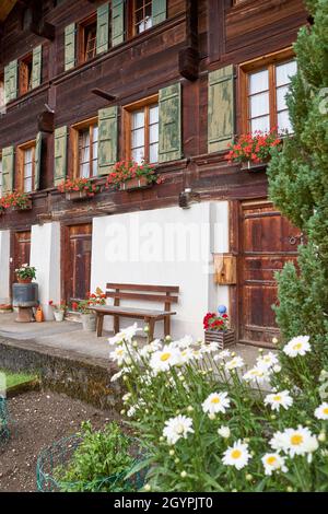 Chalet Svizzero - Simmental, Berner Oberland, Svizzera Foto Stock