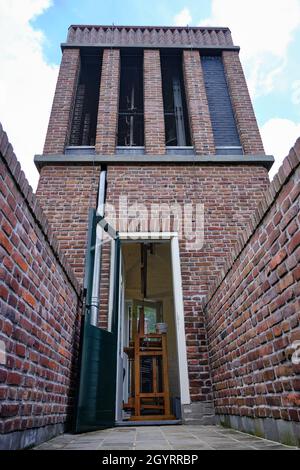 Amersfoort, Paesi Bassi-12 settembre 2021.Carillon nel monumento belga situato Amersfoortse Berg. Regalo dal Belgio all'Olanda per aiuto al Th Foto Stock