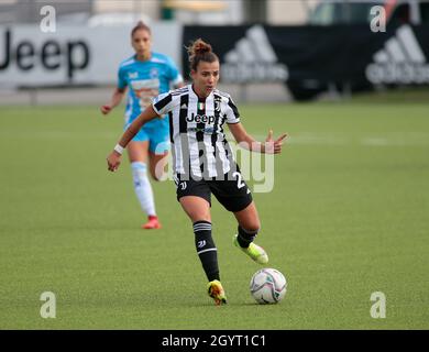 Torino, Italia. 9 ottobre 2021. 09 ottobre 2021 Vinovo - Torino Arianna Caruso (Juventus Women) durante il campionato italiano di womenÕs, Serie Una partita di calcio tra Juventus FC e Napoli Femminile al Juventus Training Center di Vinovo, Italia - Photo Nderim Kaceli / Alamy Live News Credit: Nderim Kaceli/Alamy Live News Foto Stock