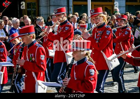 La sfilata della banda dei bambini in occasione del Norwegian Constitution Day di Oslo, Norvegia, il 17 maggio 2009 Foto Stock