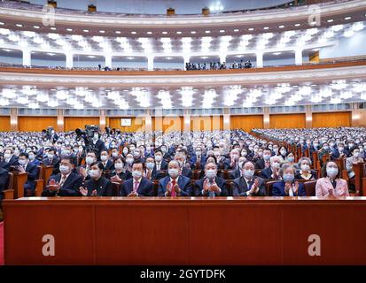Pechino, Cina. 9 ottobre 2021. (211009) -- PECHINO, 9 ottobre 2021 (Xinhua) -- un incontro commemorativo che segna il 110° anniversario della Rivoluzione del 1911 si svolge presso la Grande Sala del popolo di Pechino, capitale della Cina, 9 ottobre 2021. (Xinhua/Shen Hong) Credit: Xinhua/Alamy Live News Foto Stock
