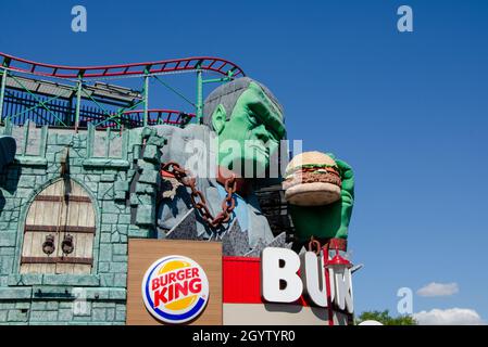 Casa di Frankenstein Monster sopra Burger King a Clifton Hill Foto Stock