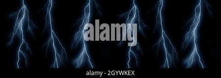 Fulmini isolati su sfondo nero. Colpo elettrico Thunder. Temporali e fulmini Foto Stock